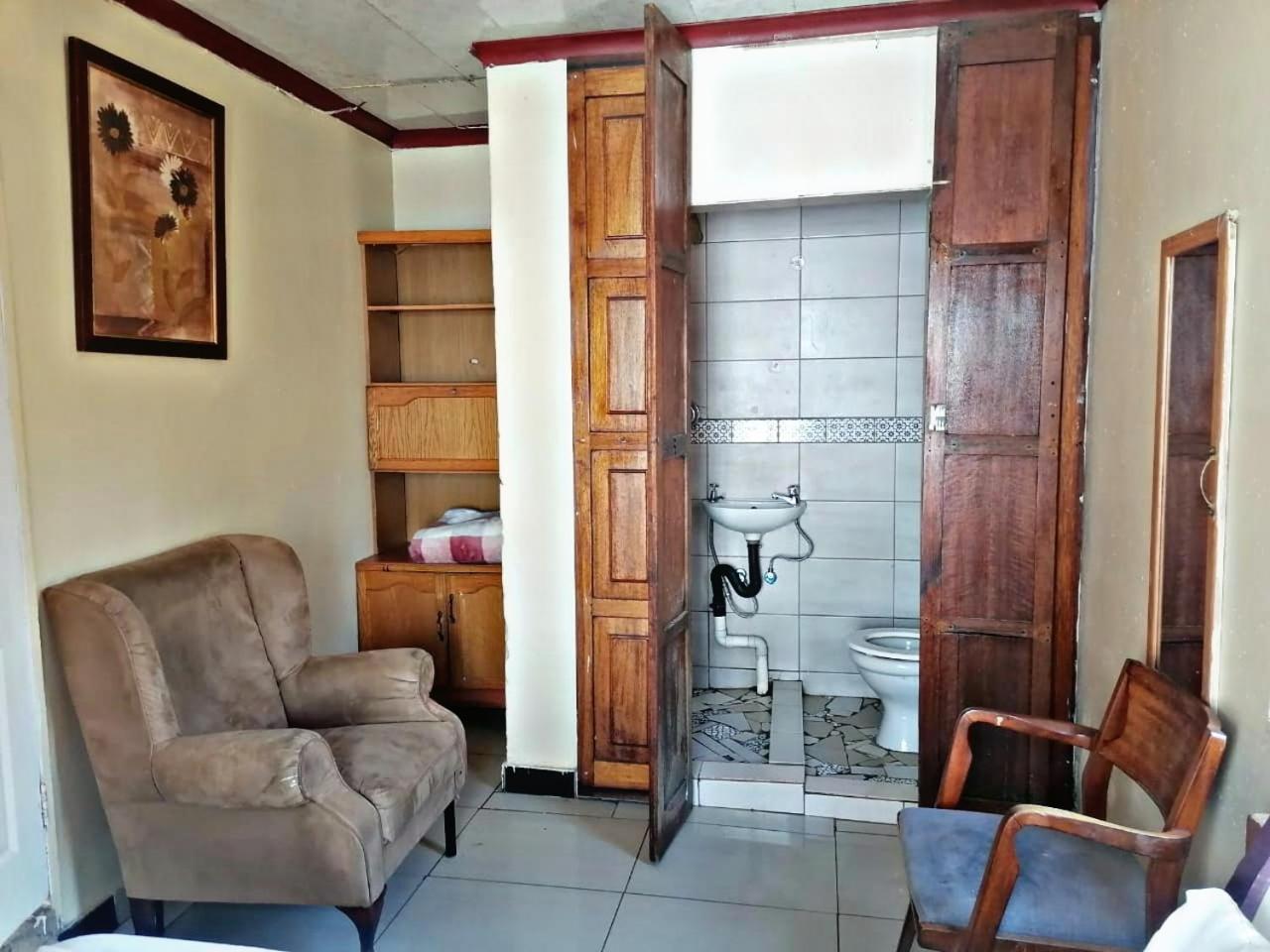 Valleycenter Guesthouse Йоханнесбург Экстерьер фото
